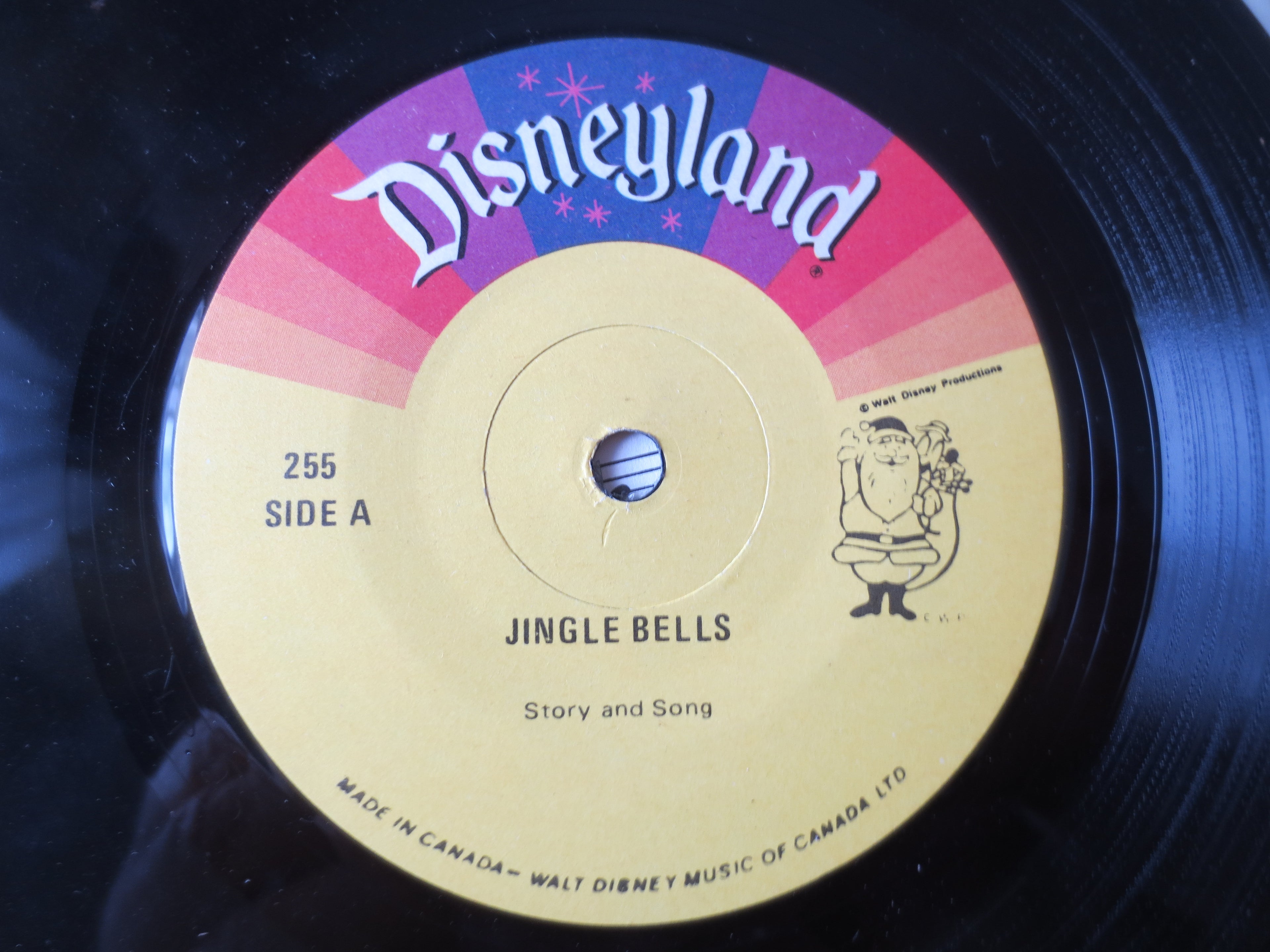 Disneyland – Jingle Bells (1976) Vinyl 7" with 24-Page Colour Book