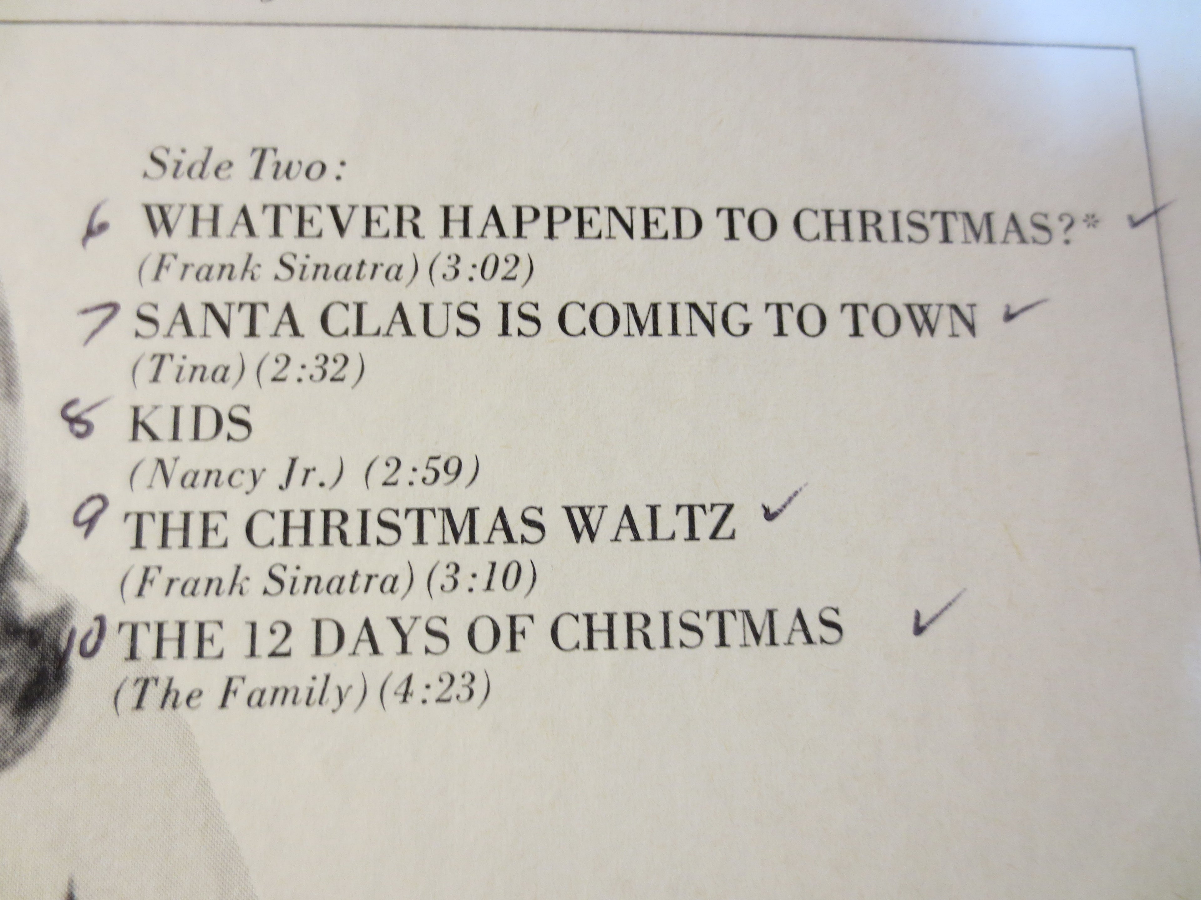 Frank Sinatra – The Sinatra Family Wish You a Merry Christmas (1969) Vinyl LP