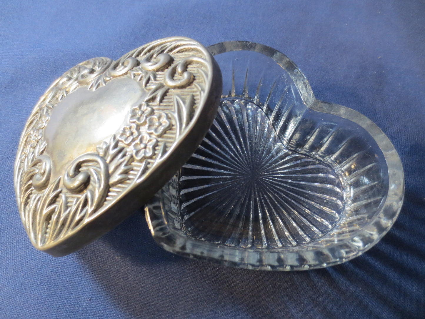 Vintage GLASS, HEART BOX, Vintage Cut Glass, Cut Glass Heart, Heart Shaped Box, Etched Glass, Etched Glassware, Glass Jewelry Box, Boxes