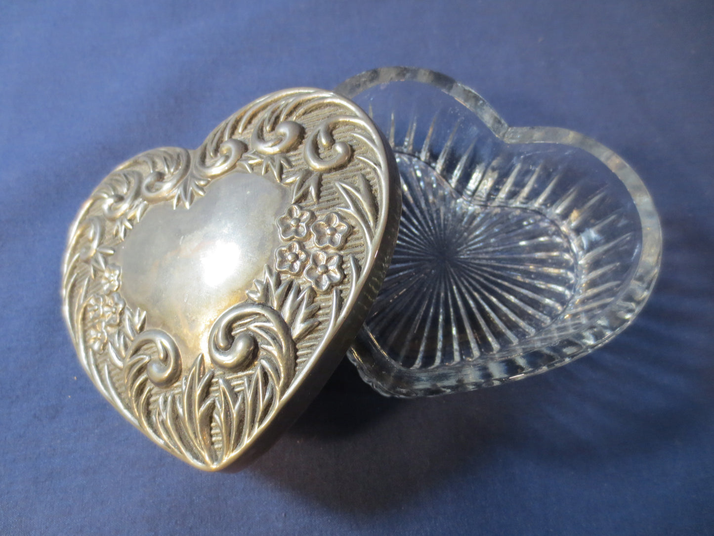 Vintage GLASS, HEART BOX, Vintage Cut Glass, Cut Glass Heart, Heart Shaped Box, Etched Glass, Etched Glassware, Glass Jewelry Box, Boxes