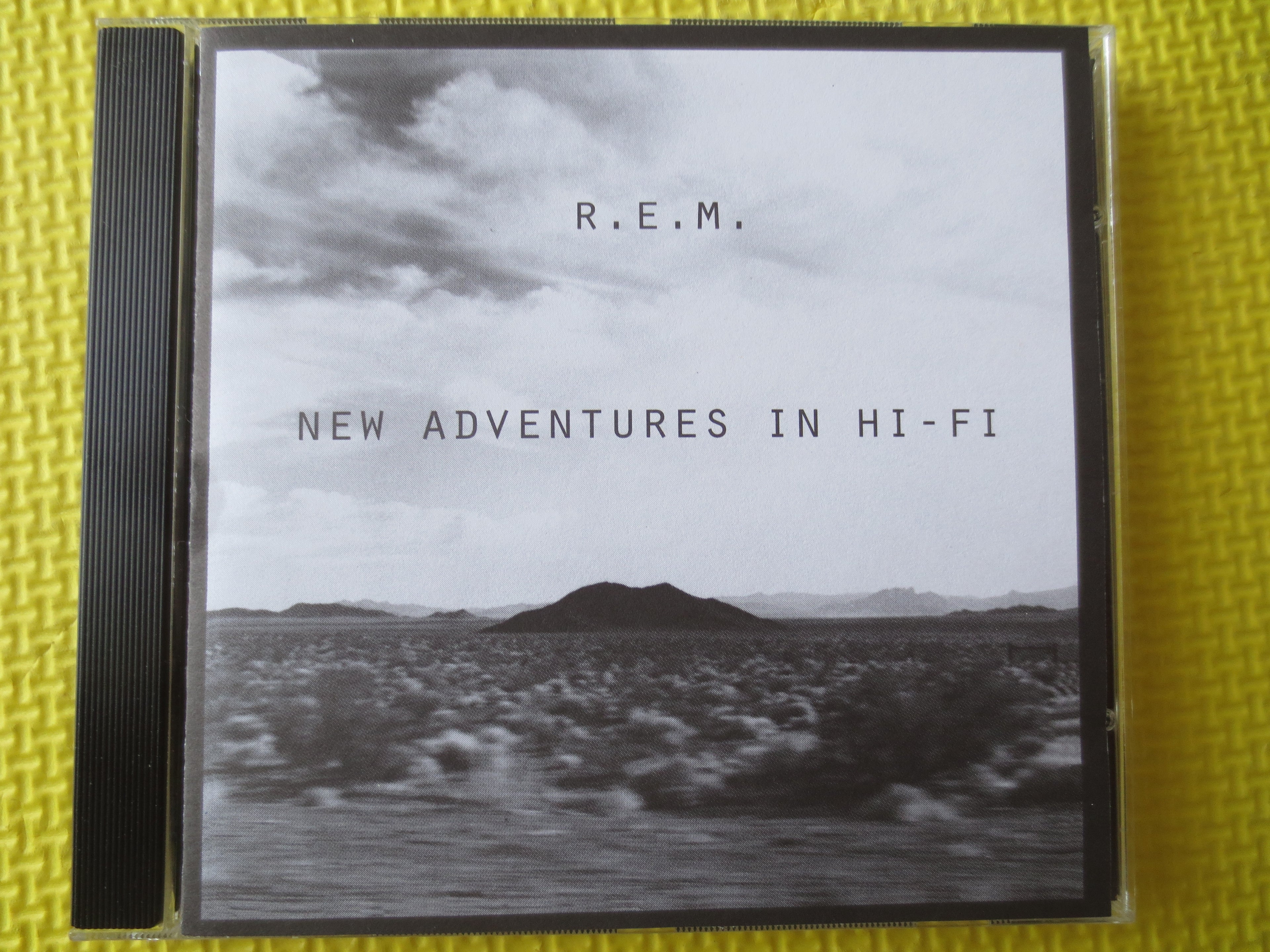 R.E.M. – New Adventures in Hi-Fi (1996) CD