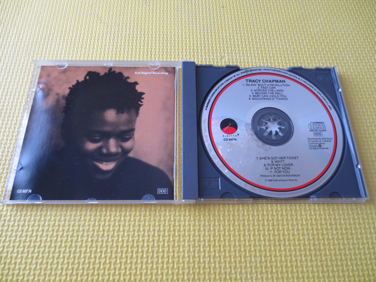 TRACY CHAPMAN, DEBUT Album, Tracy Chapman Cds, Tracy Chapman Albums, Tracy Chapman Songs, Pop Music Cd, cds, 1988 Compact Discs