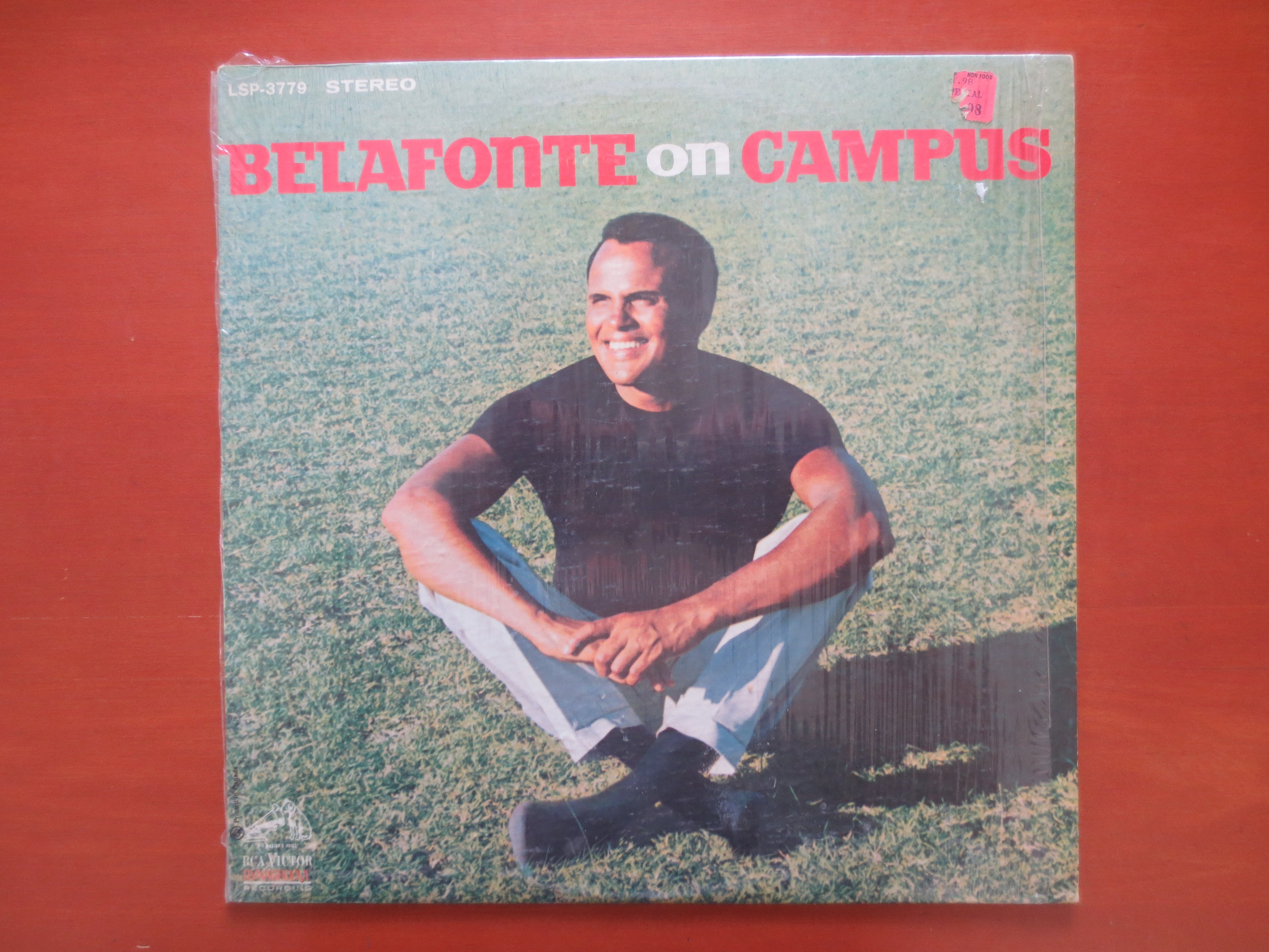 Harry Belafonte – On Campus (1967) Vinyl LP