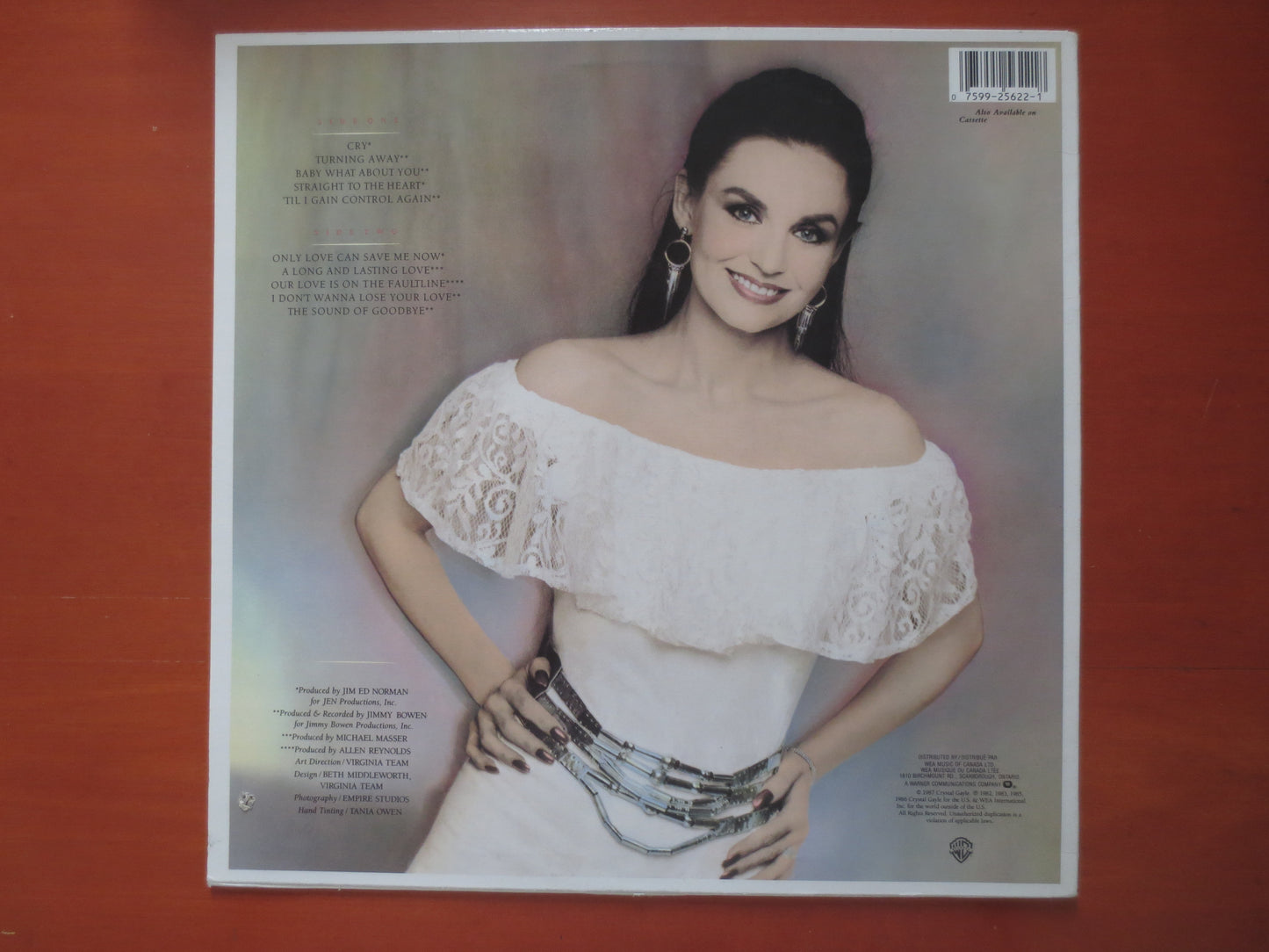CRYSTAL GAYLE, The BEST of, Crystal Gayle Album, Crystal Gayle Vinyl, Crystal Gayle Lp, Country Records, Vinyl, 1987 Record