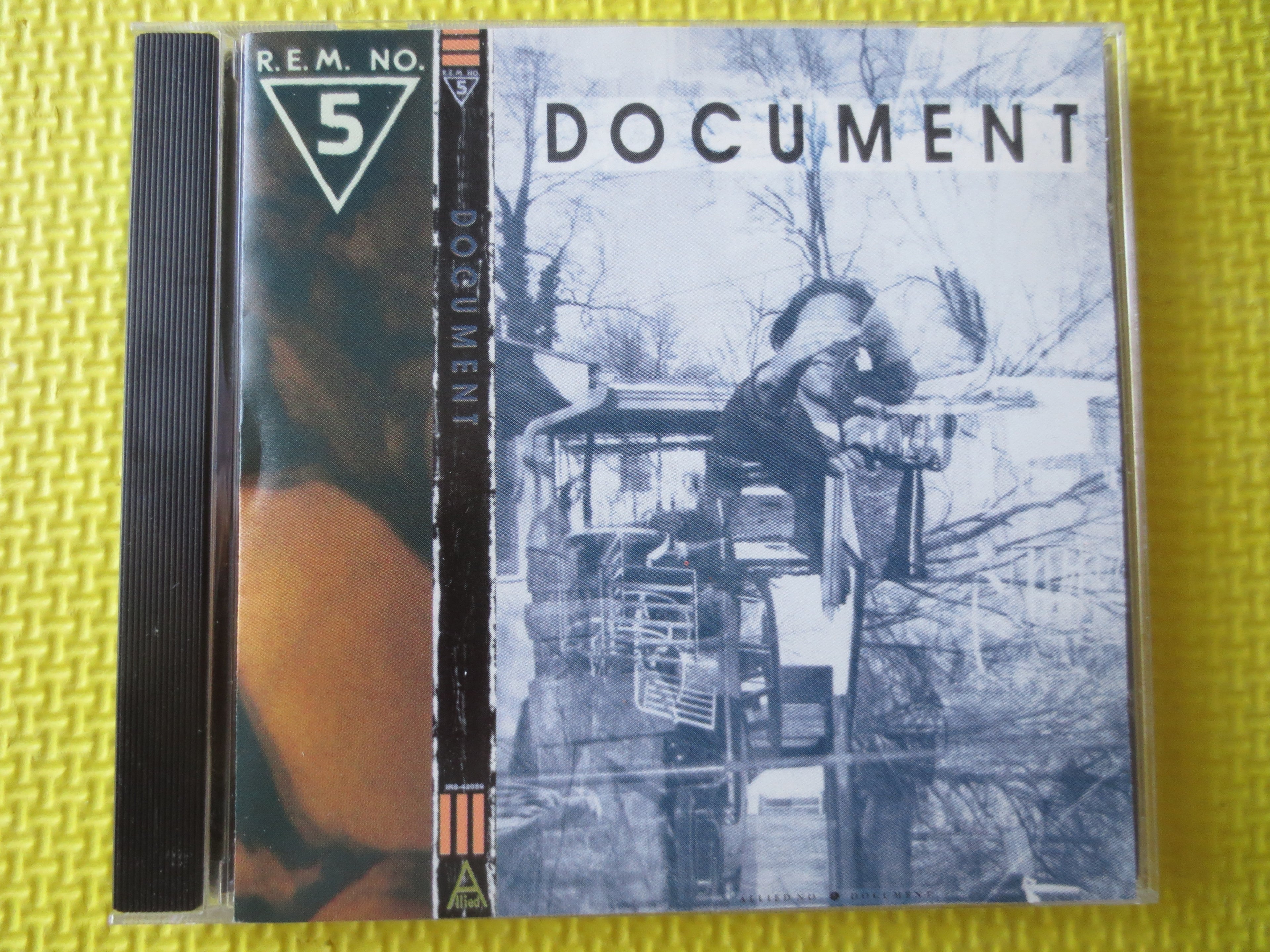 R.E.M. – Document (1987) CD