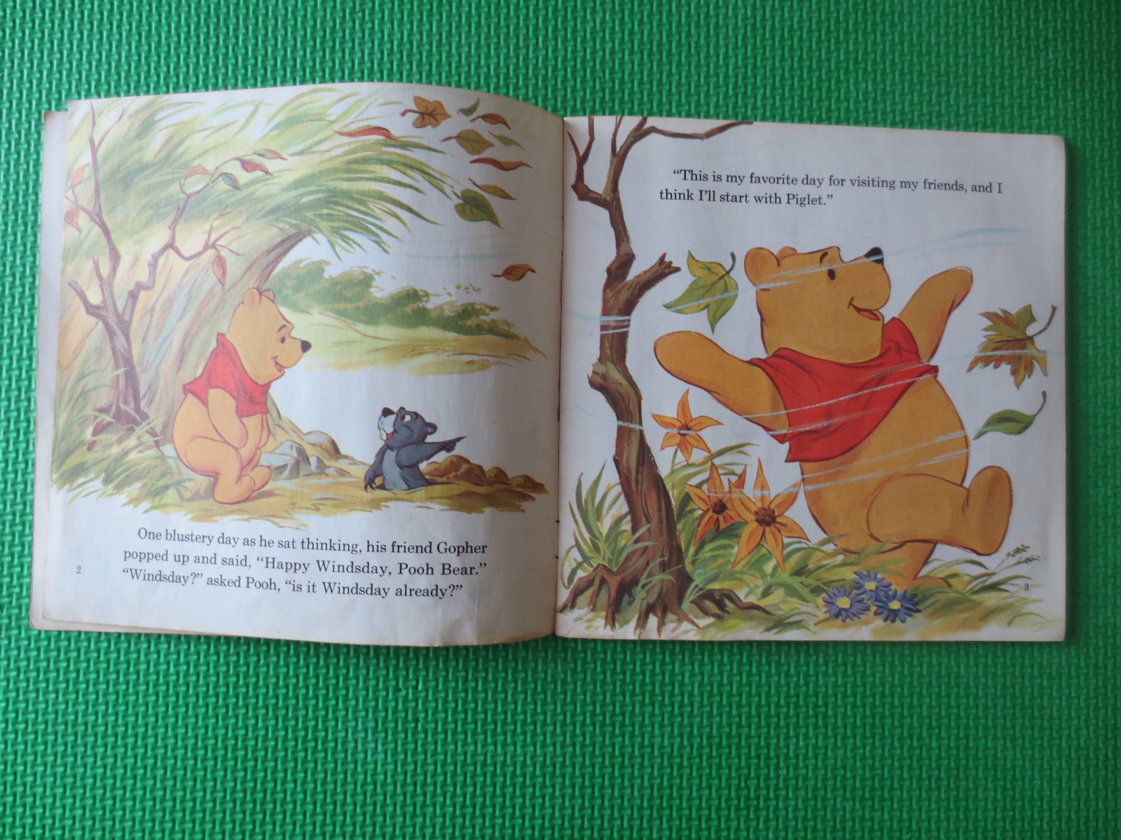 Disneyland Records – Winnie the Pooh (1969) [Vinyl LP + Book]