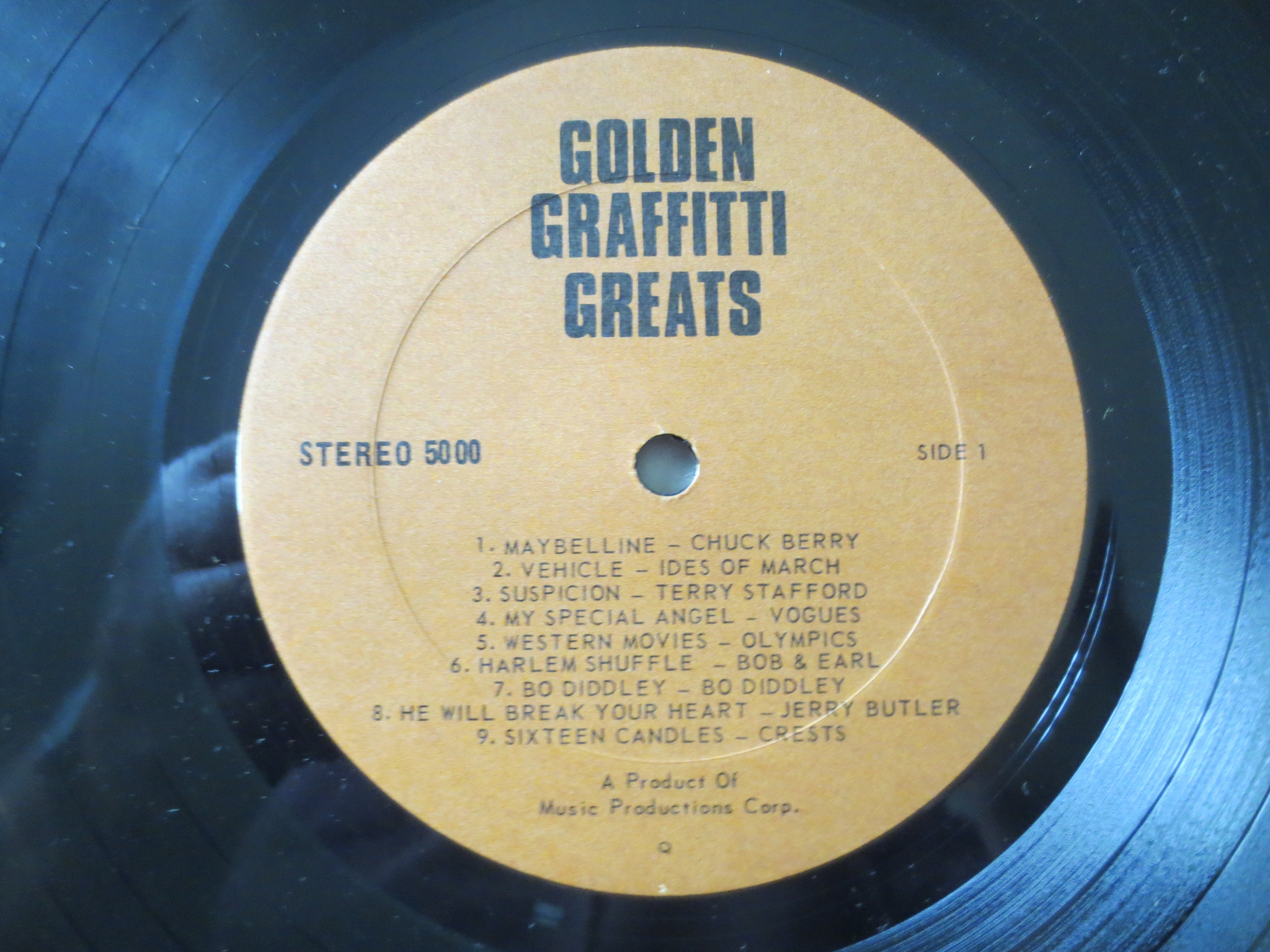 Golden Graffiti Greats – Novelty Songs (1976) Vinyl LP