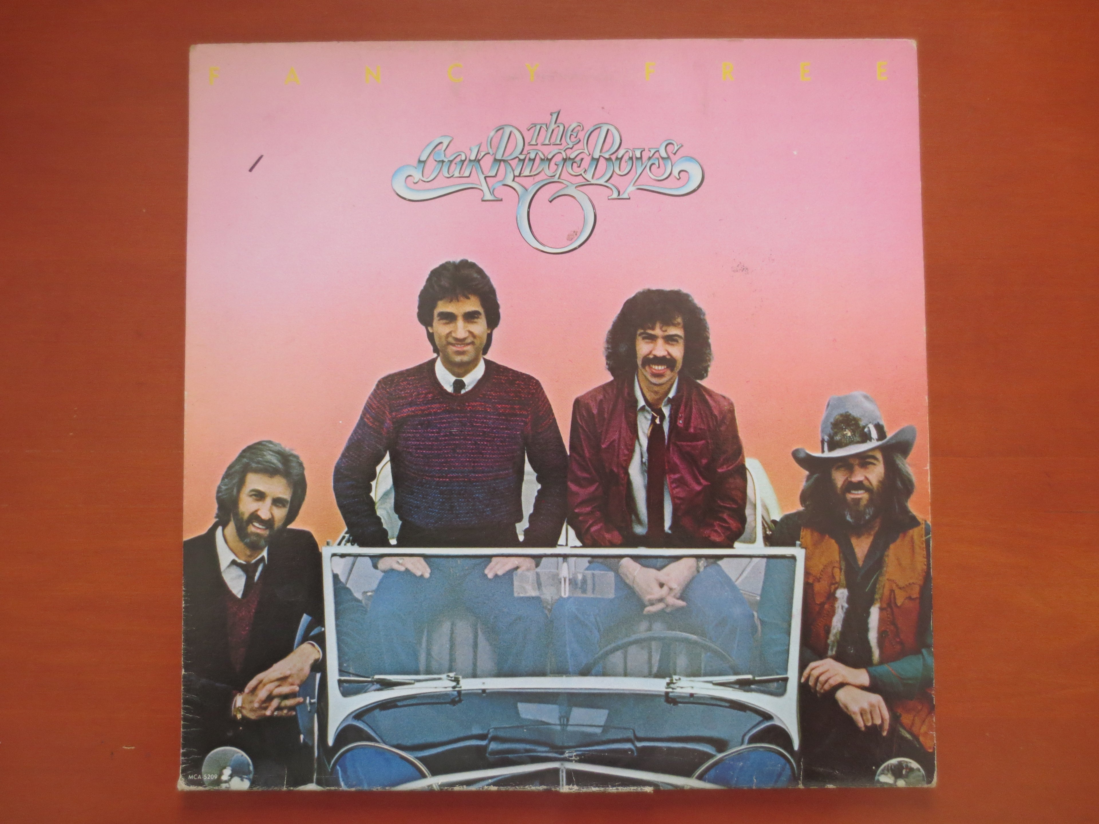 The Oak Ridge Boys – Fancy Free (1981) Vinyl LP