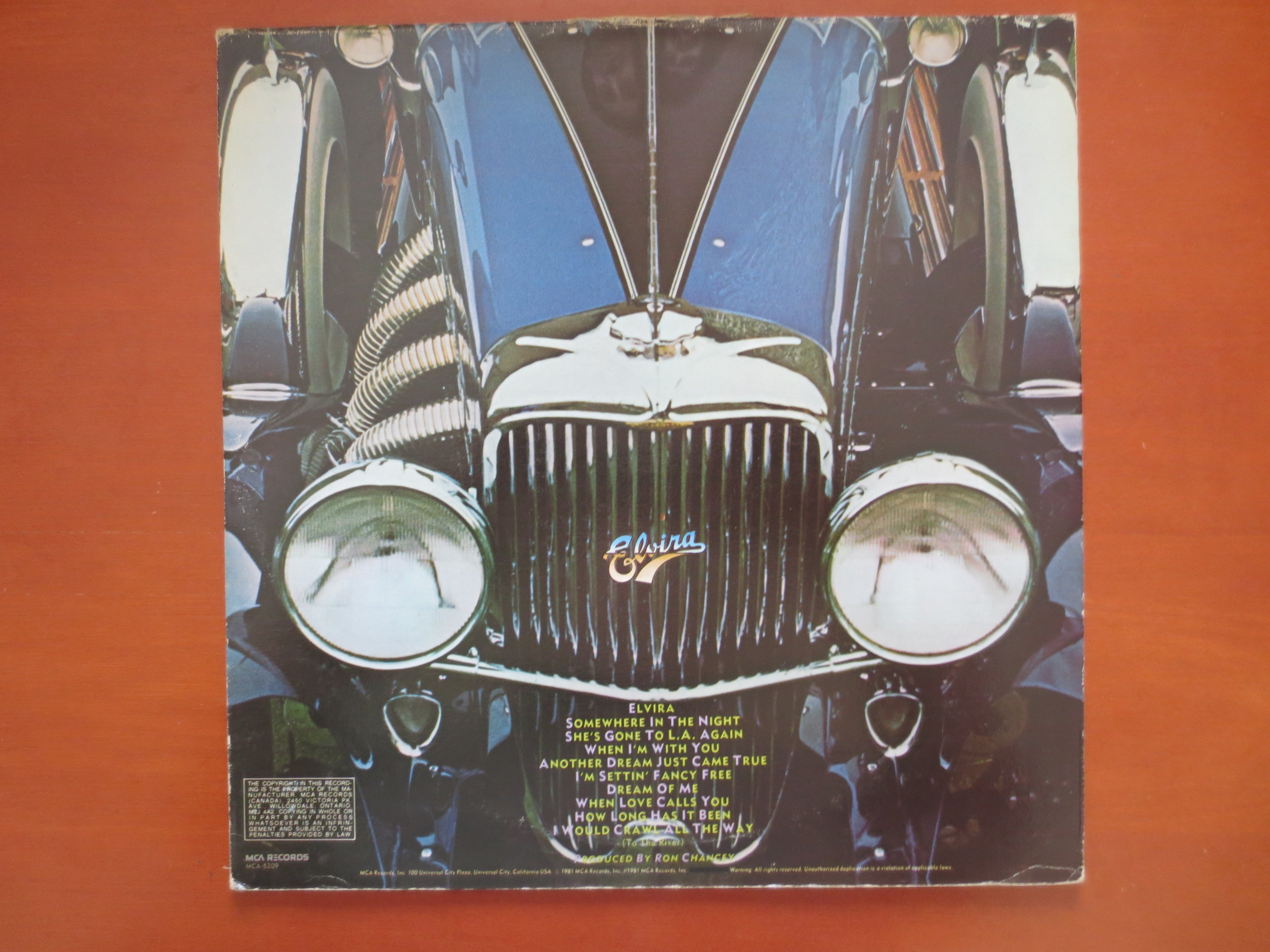 The Oak Ridge Boys – Fancy Free (1981) Vinyl LP