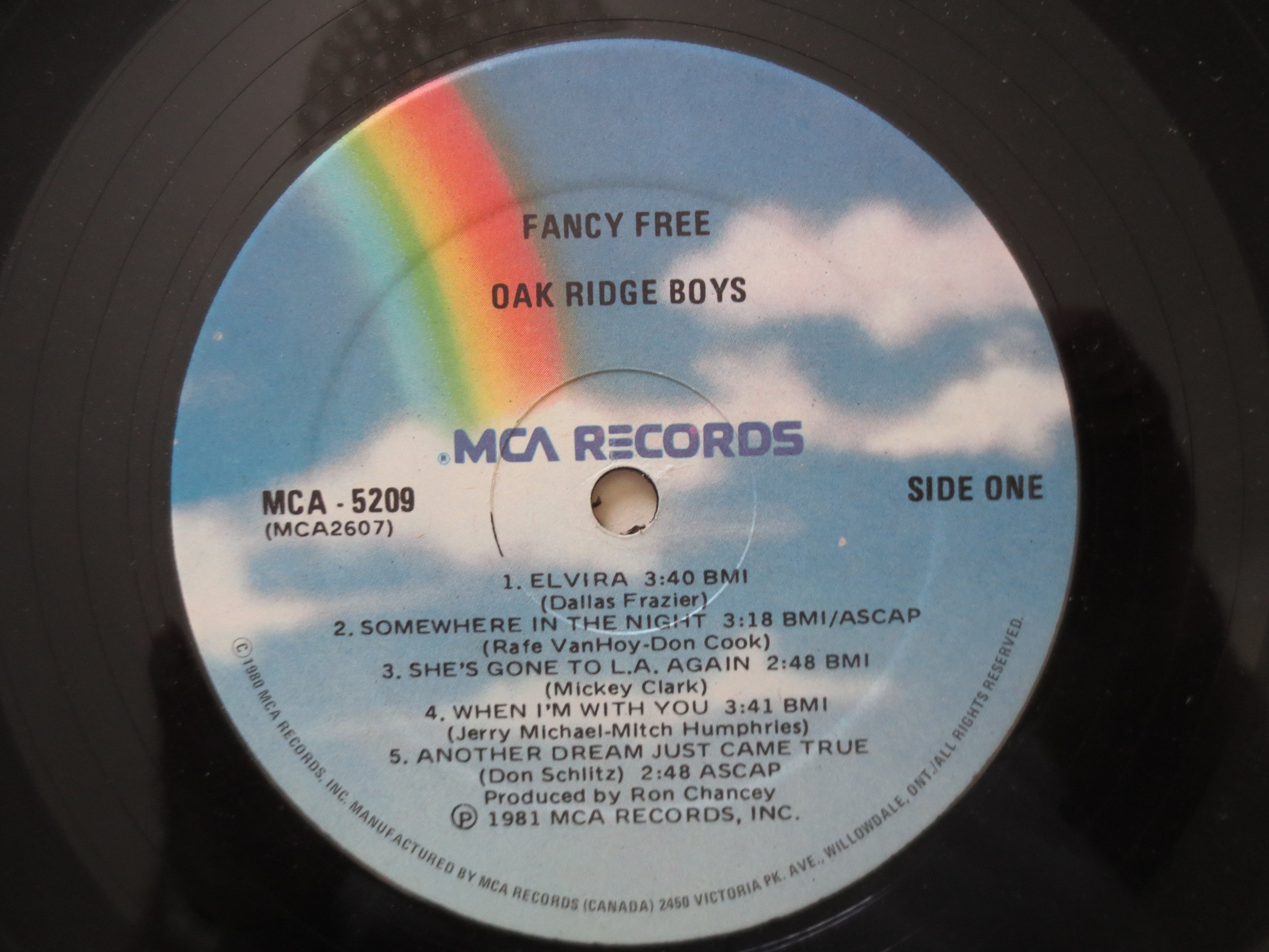The Oak Ridge Boys – Fancy Free (1981) Vinyl LP