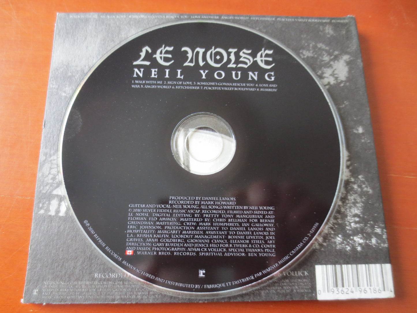 NEIL YOUNG, Le Noise, NEIL Young Cd, Neil Young Lp, Vintage Compact Disc, Neil Young Album, Rock Music Cds, Music Compact Disc