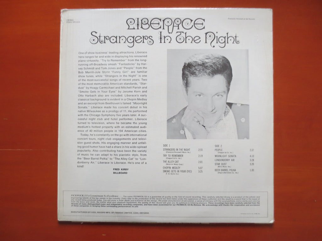 Liberace – Strangers in the Night (1967) Vinyl LP