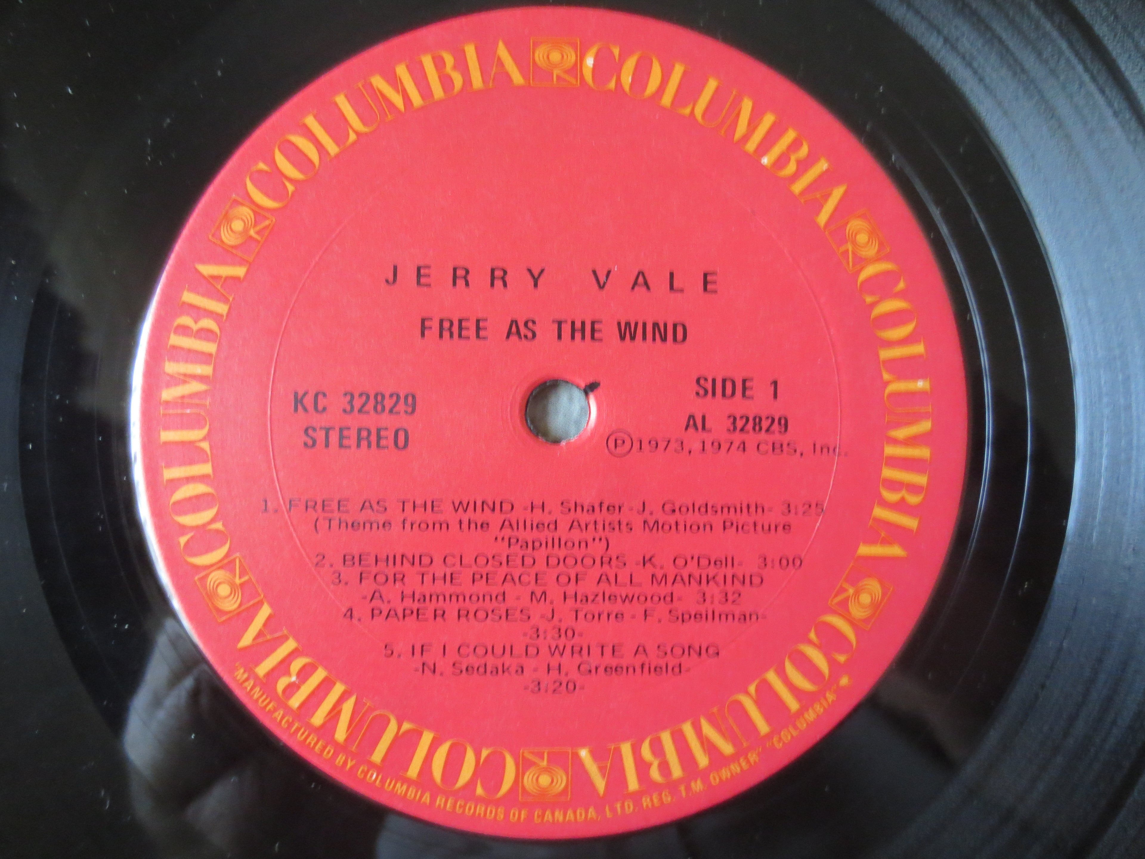 Jerry Vale – Free as the Wind (1974) [Vinyl LP]