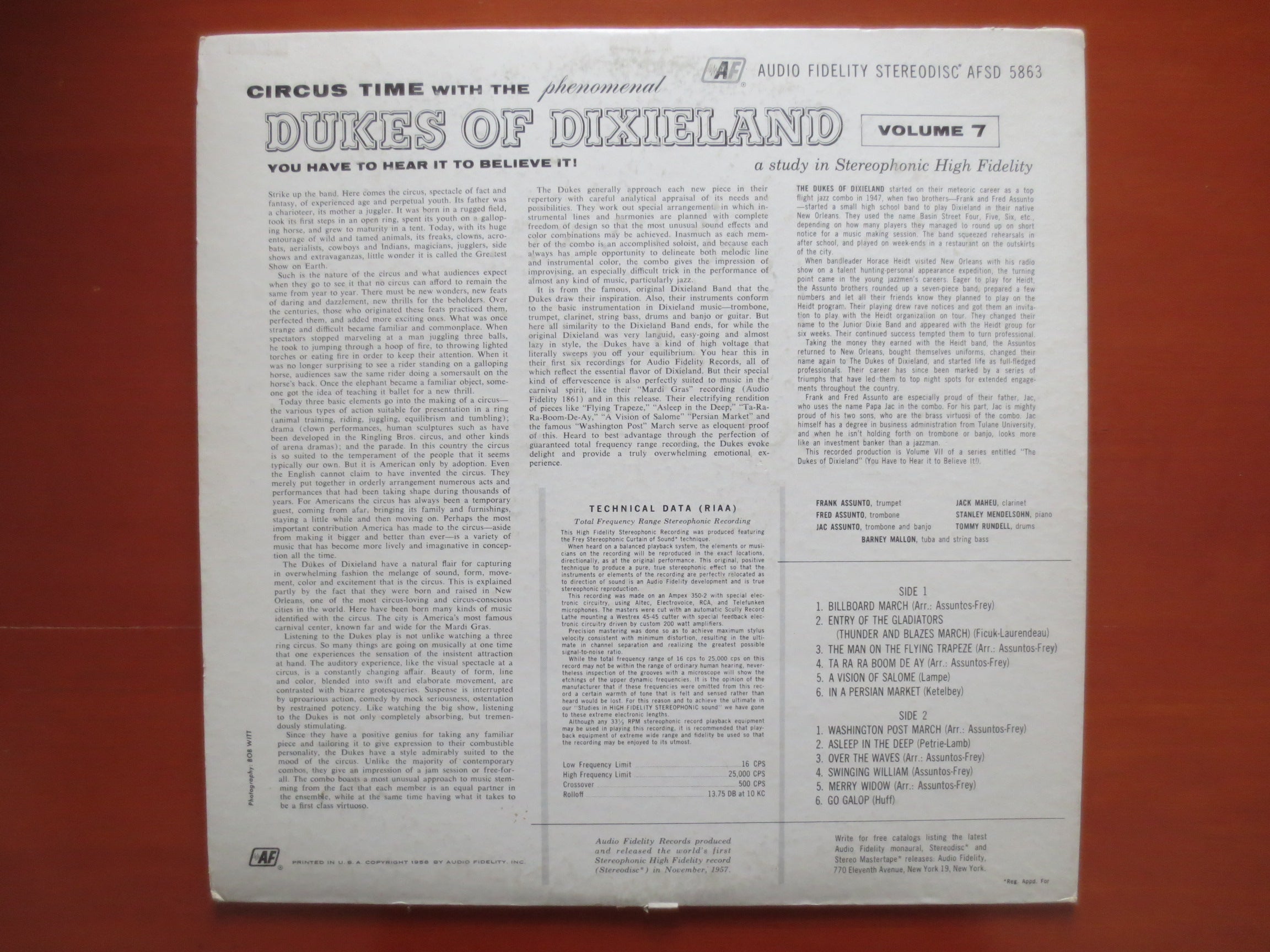 Dukes of Dixieland – Circus Time (1958) Vinyl LP