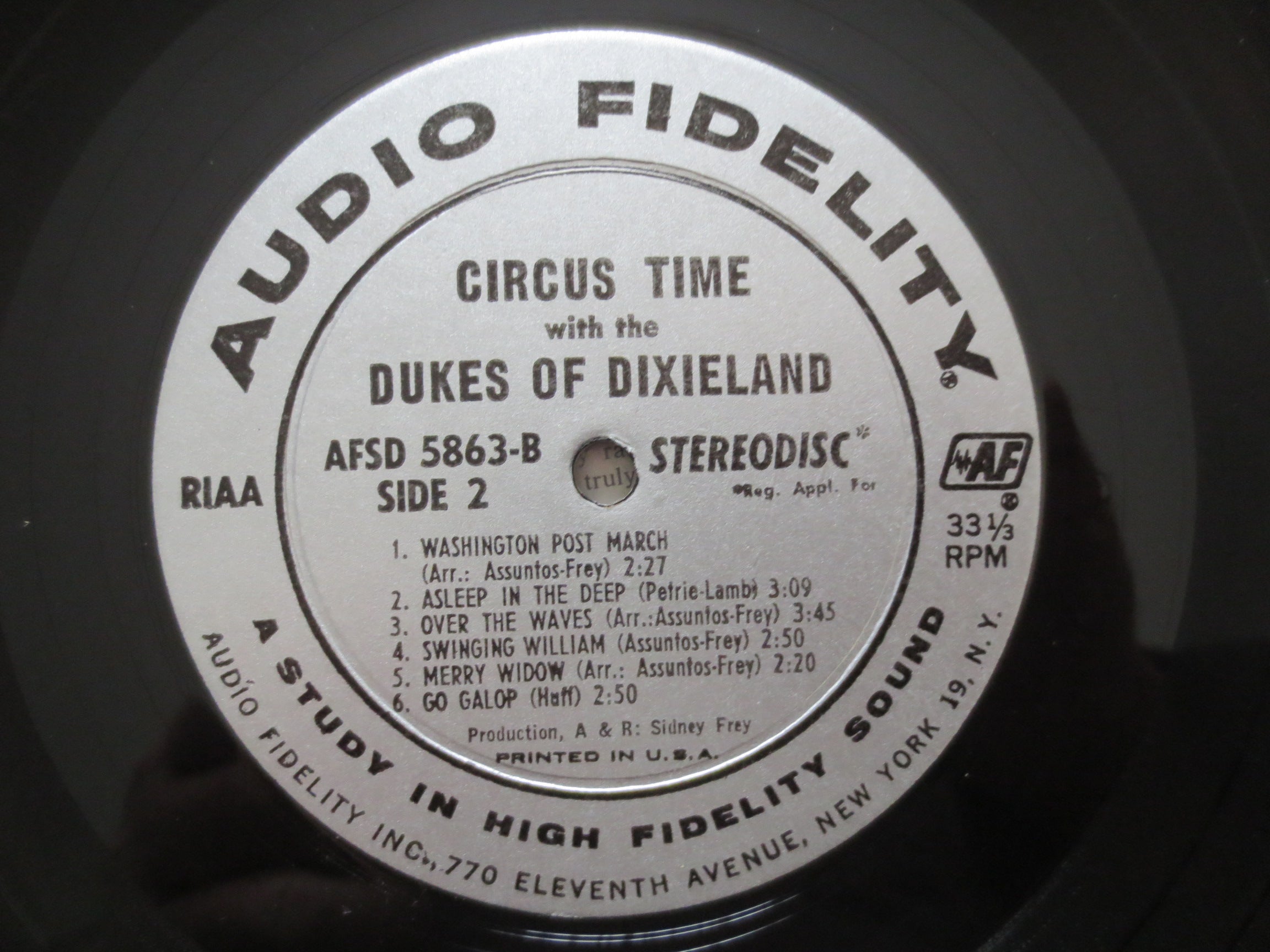 Dukes of Dixieland – Circus Time (1958) Vinyl LP