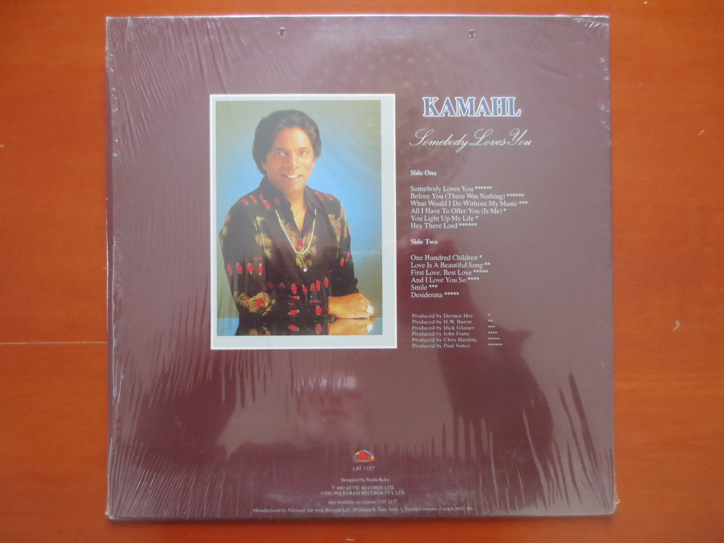 Kamahl – Somebody Loves You (1982) Vinyl LP