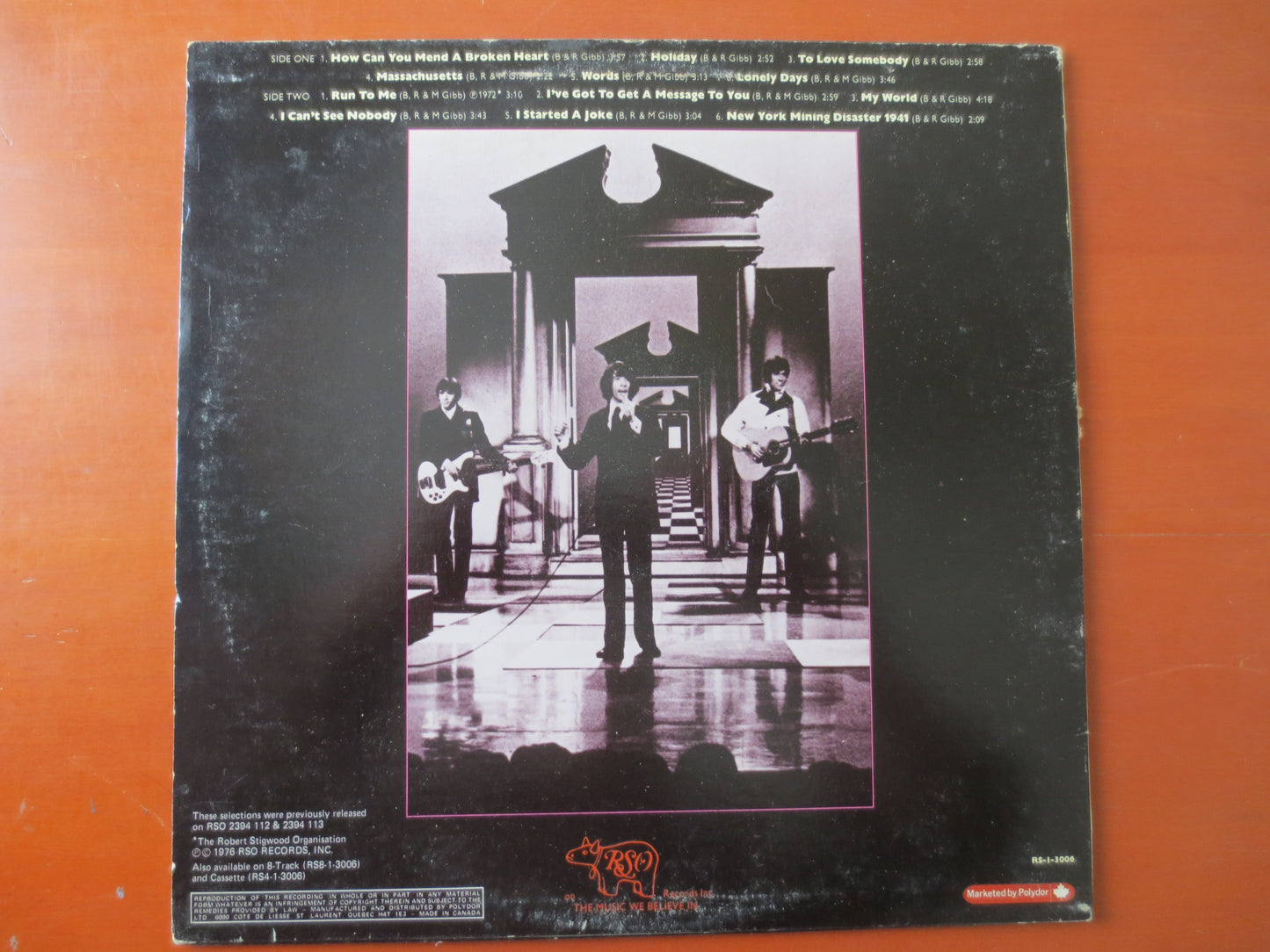 The BEE GEES, GOLD, Vol 1, The Bee Gees Records, The Bee Gees lps, Vintage Vinyl, Record Vinyl, Vinyl Record, 1976 Records