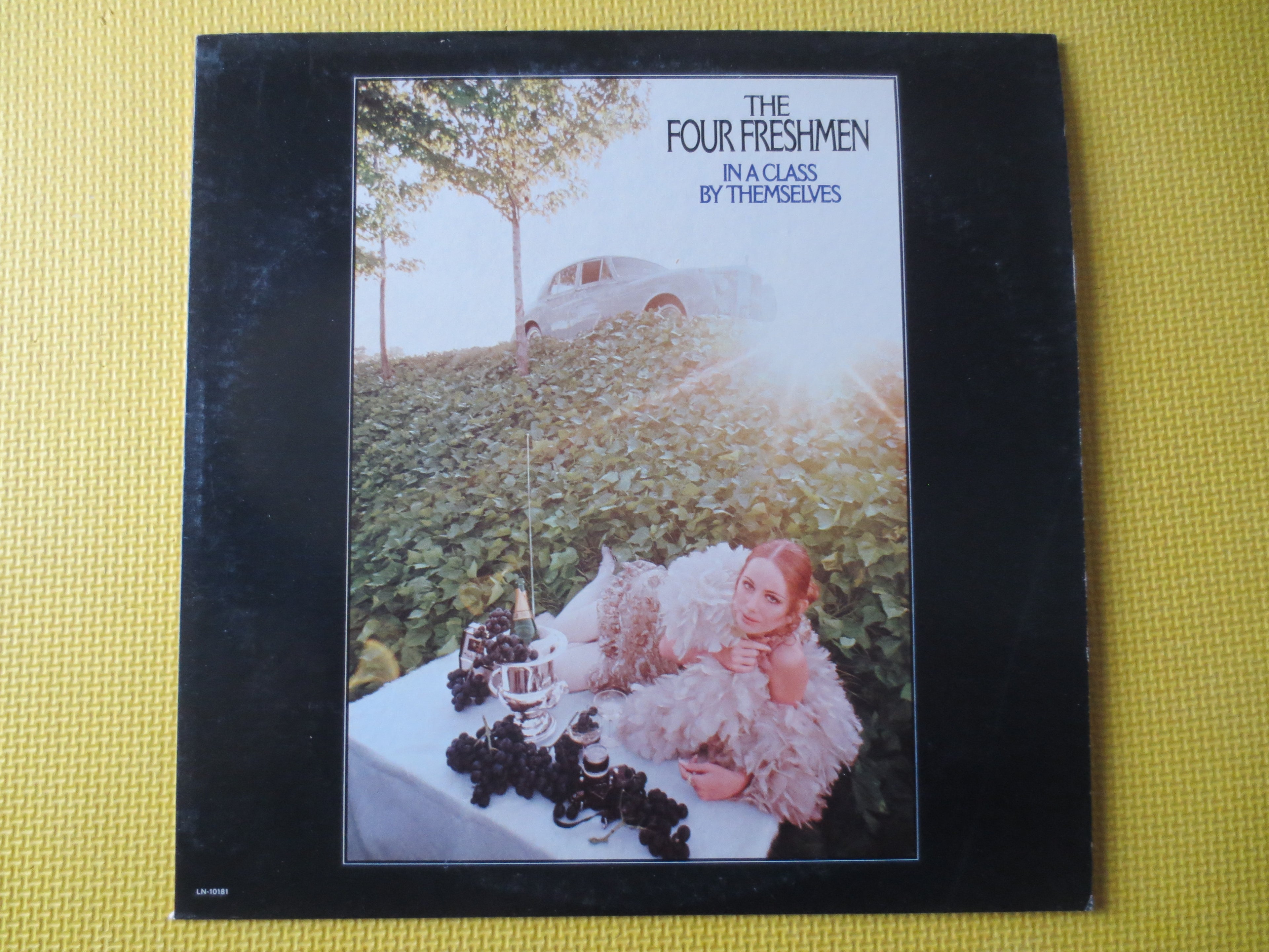 The Four Freshmen – In a Class by Themselves (1982) Vinyl LP