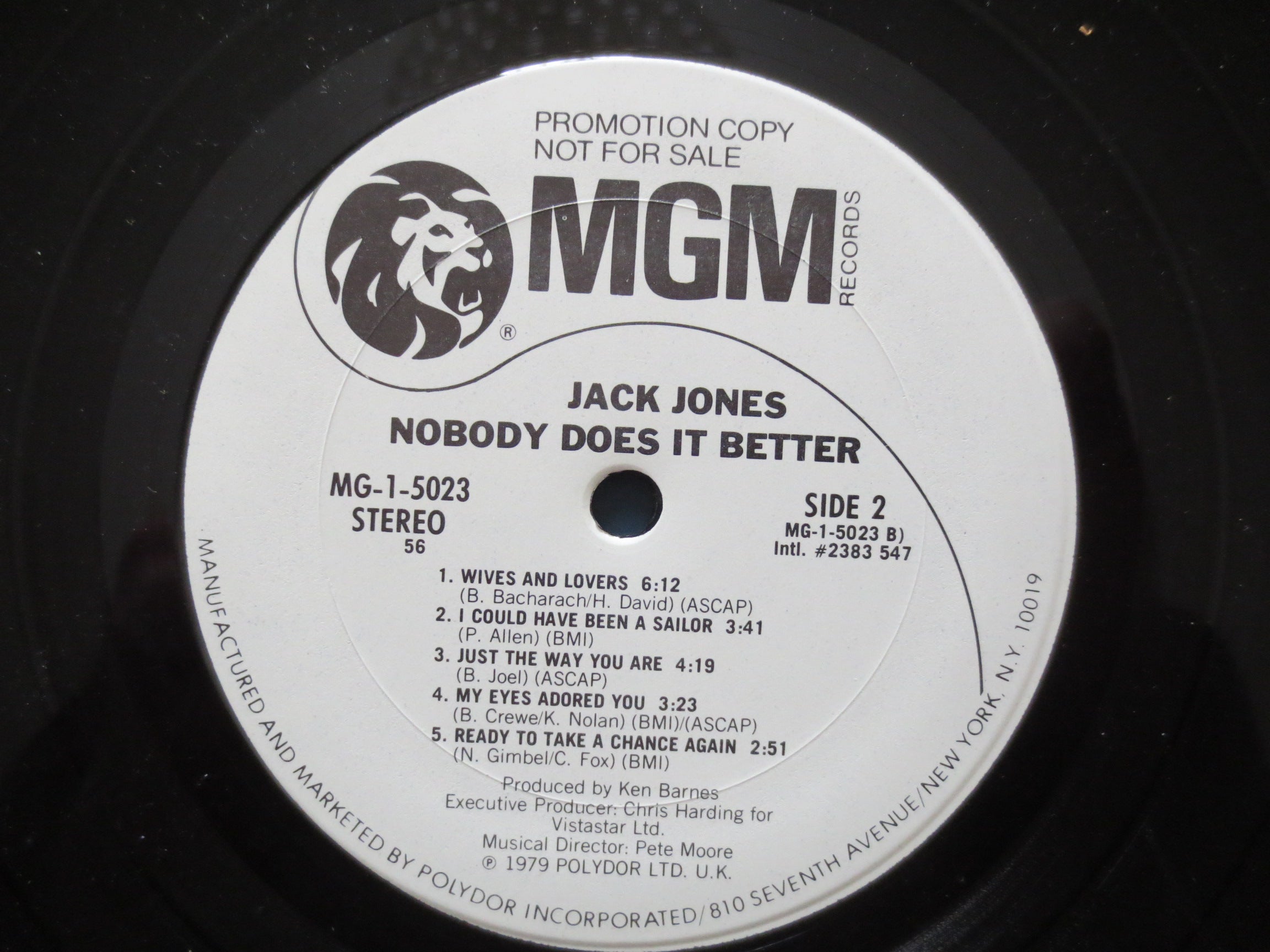 Jack Jones – Nobody Does It Better (1975) Vinyl LP