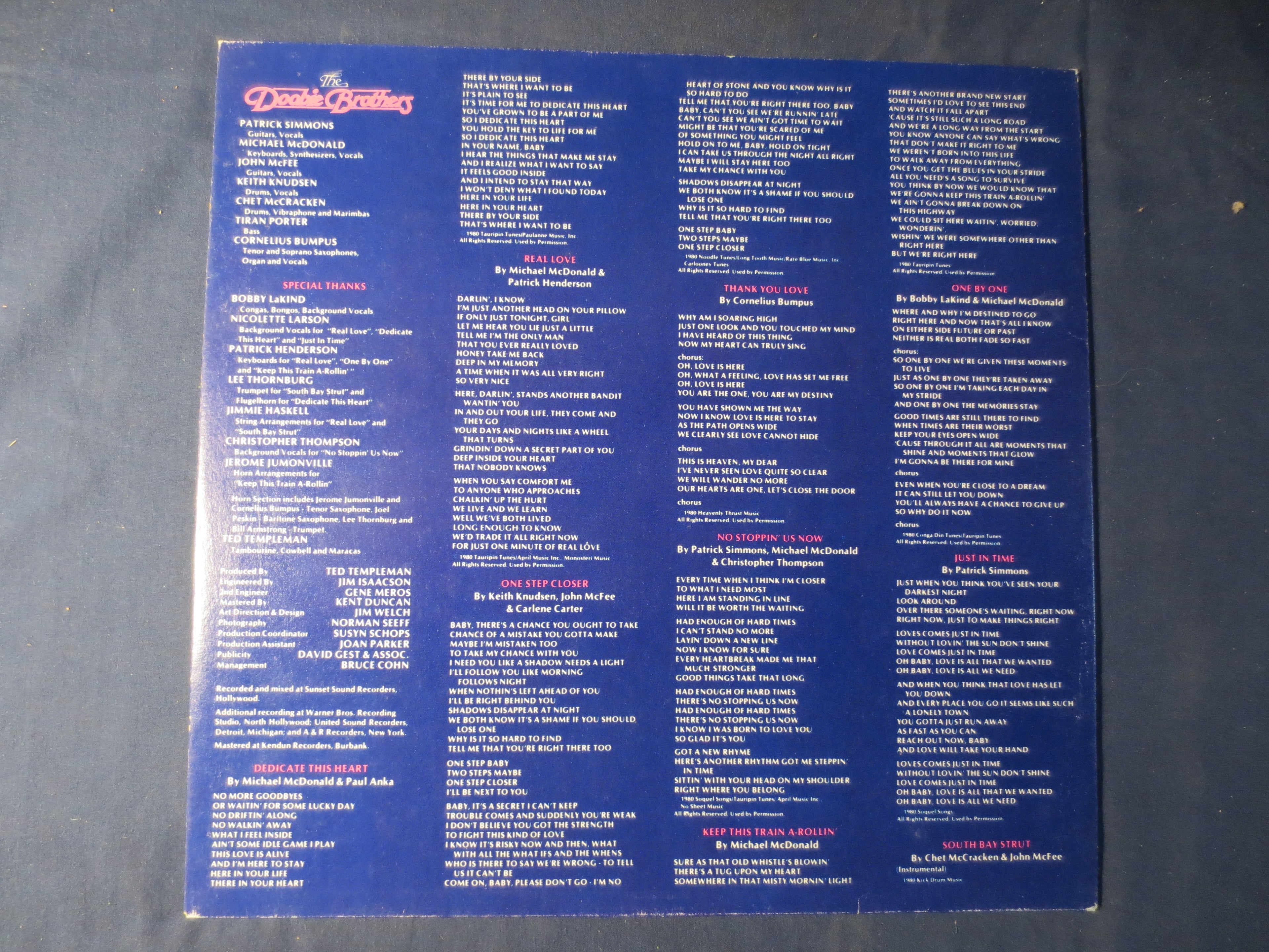 The Doobie Brothers – One Step Closer (1980) Vinyl LP