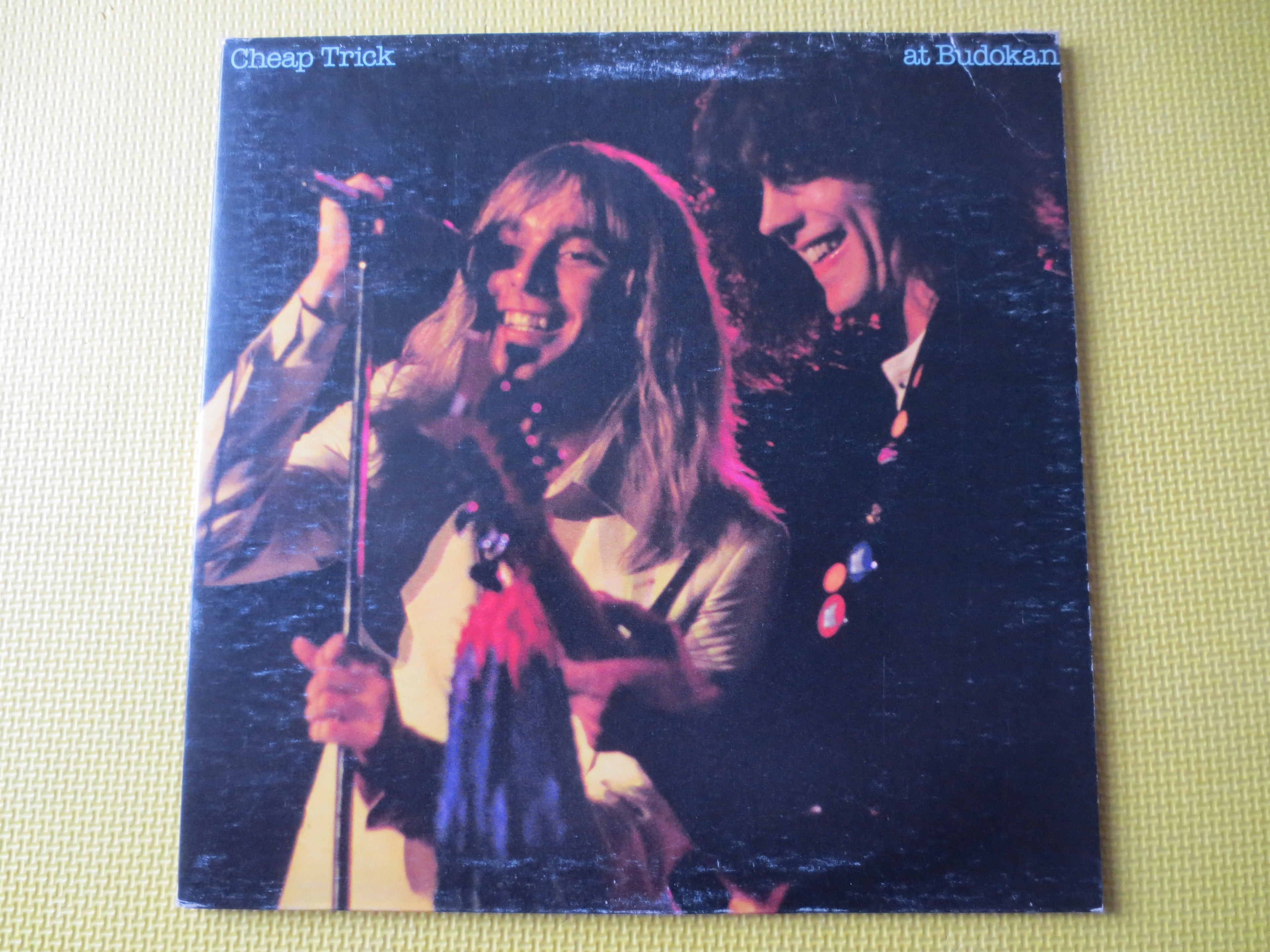 Cheap Trick – At Budokan (1978) Vinyl LP