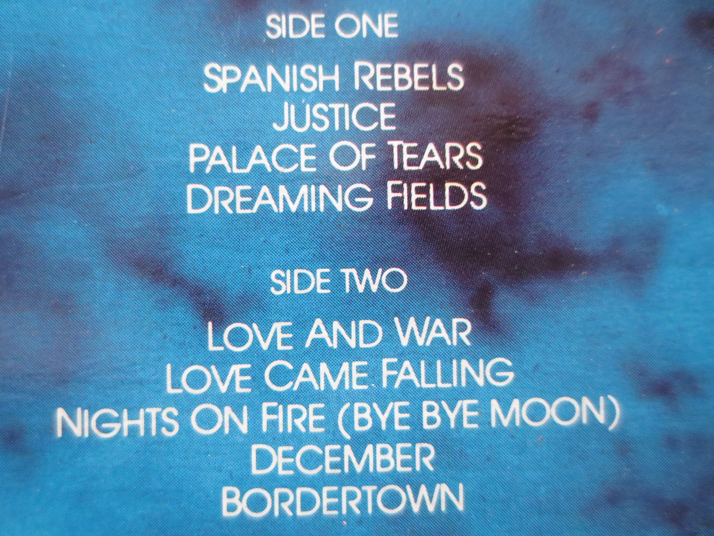 Robert Vaughn & the Shadows – Love and War (1987) Vinyl LP
