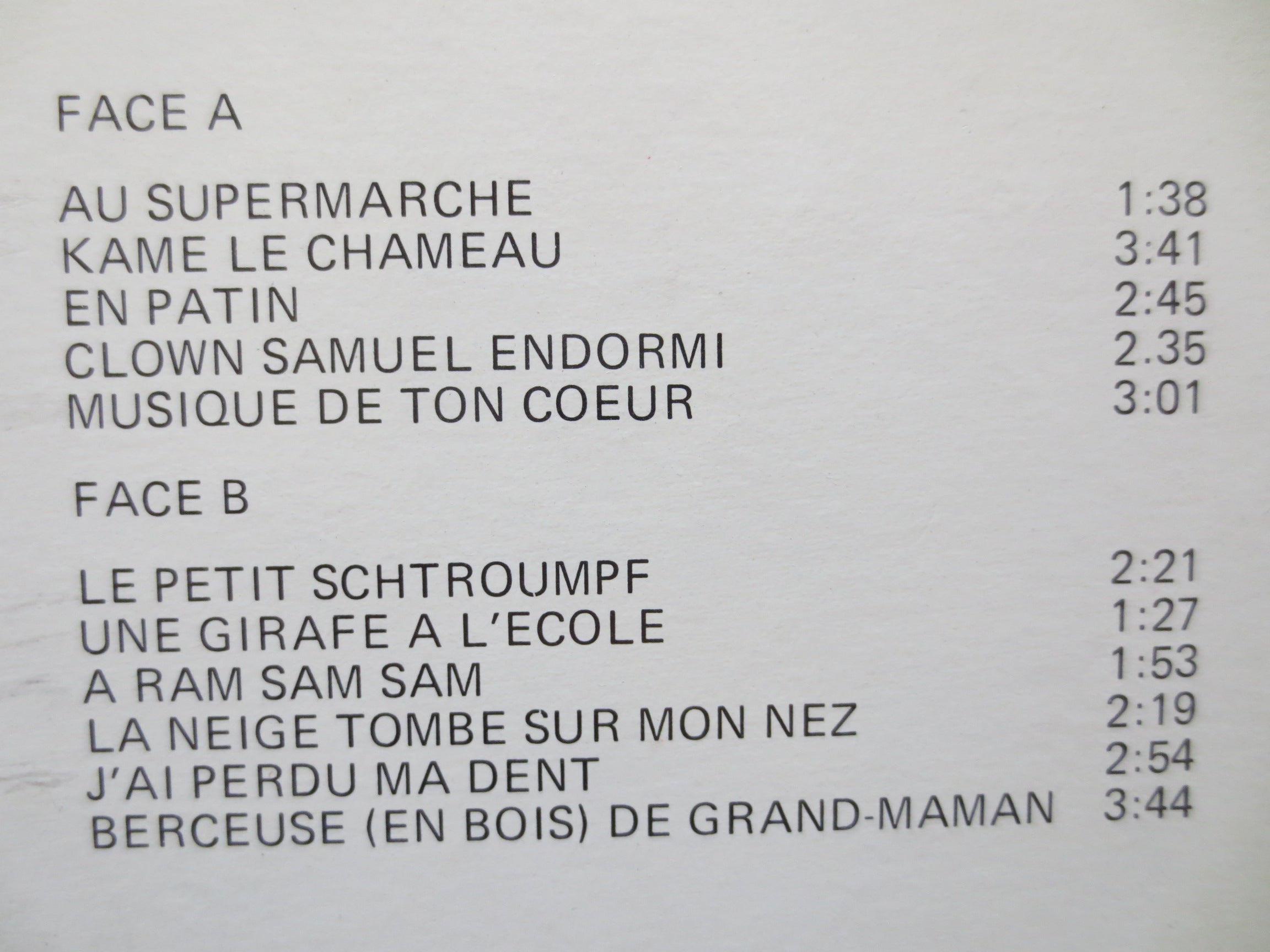 Suzanne Pinel – Une Girafe à l'École (1980) Vinyl LP