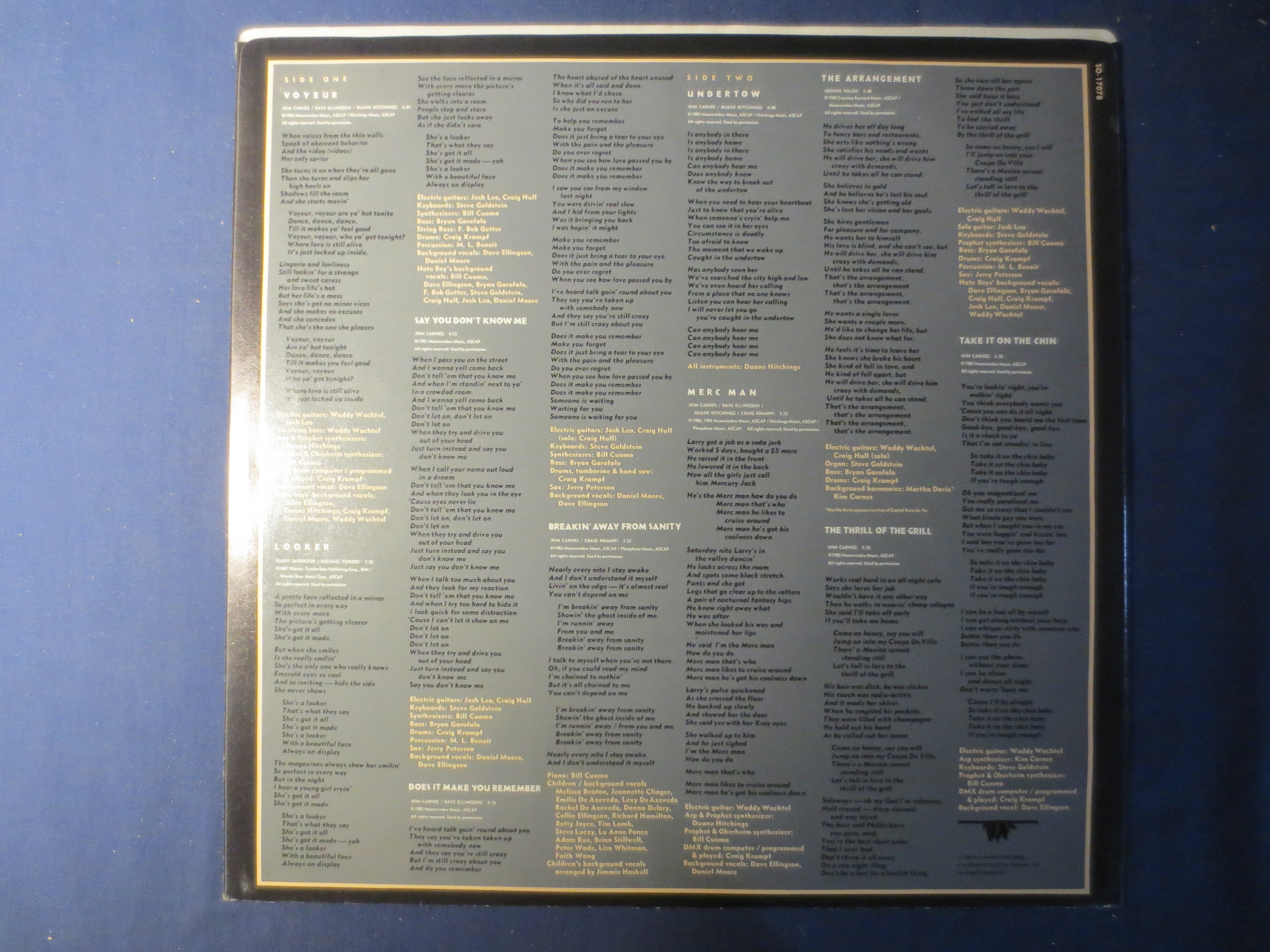 Kim Carnes – Voyeur (1982) [Vinyl LP]
