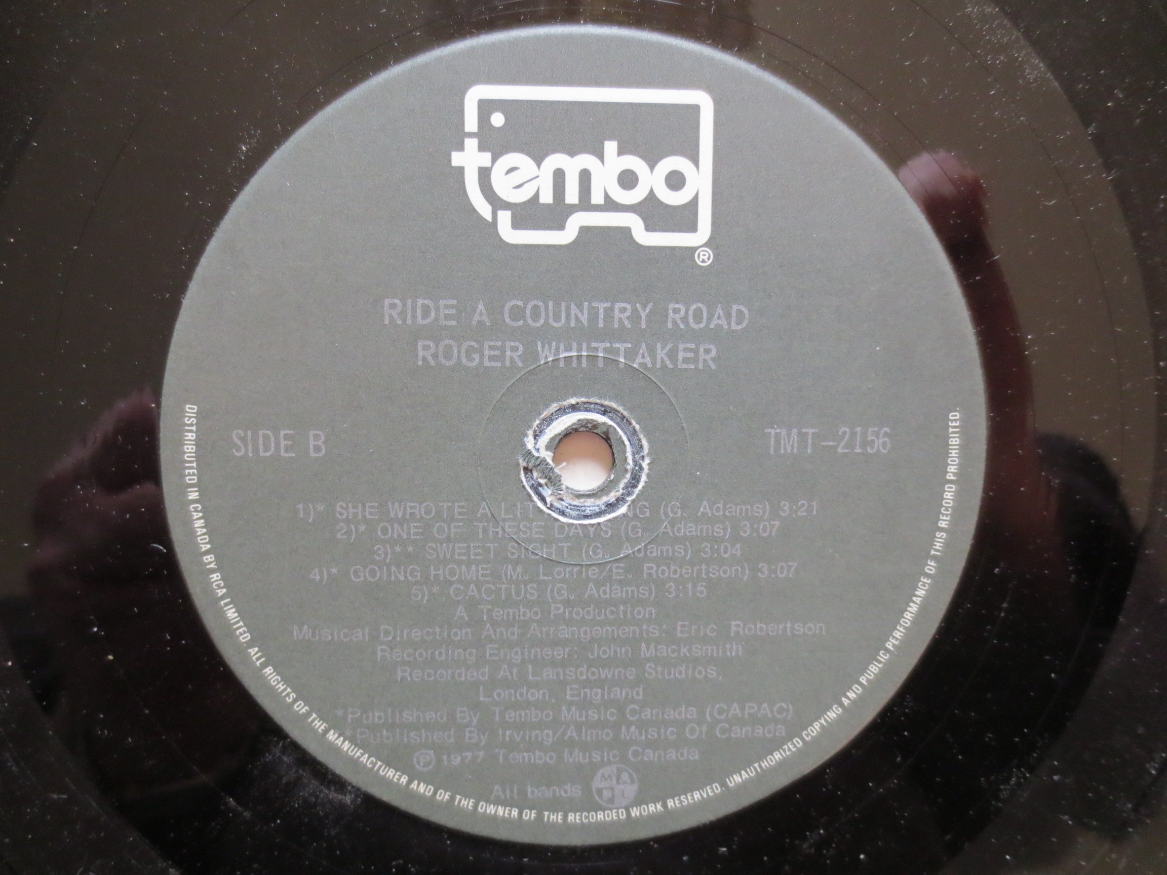 Roger Whittaker – Ride a Country Road (1977) Vinyl LP