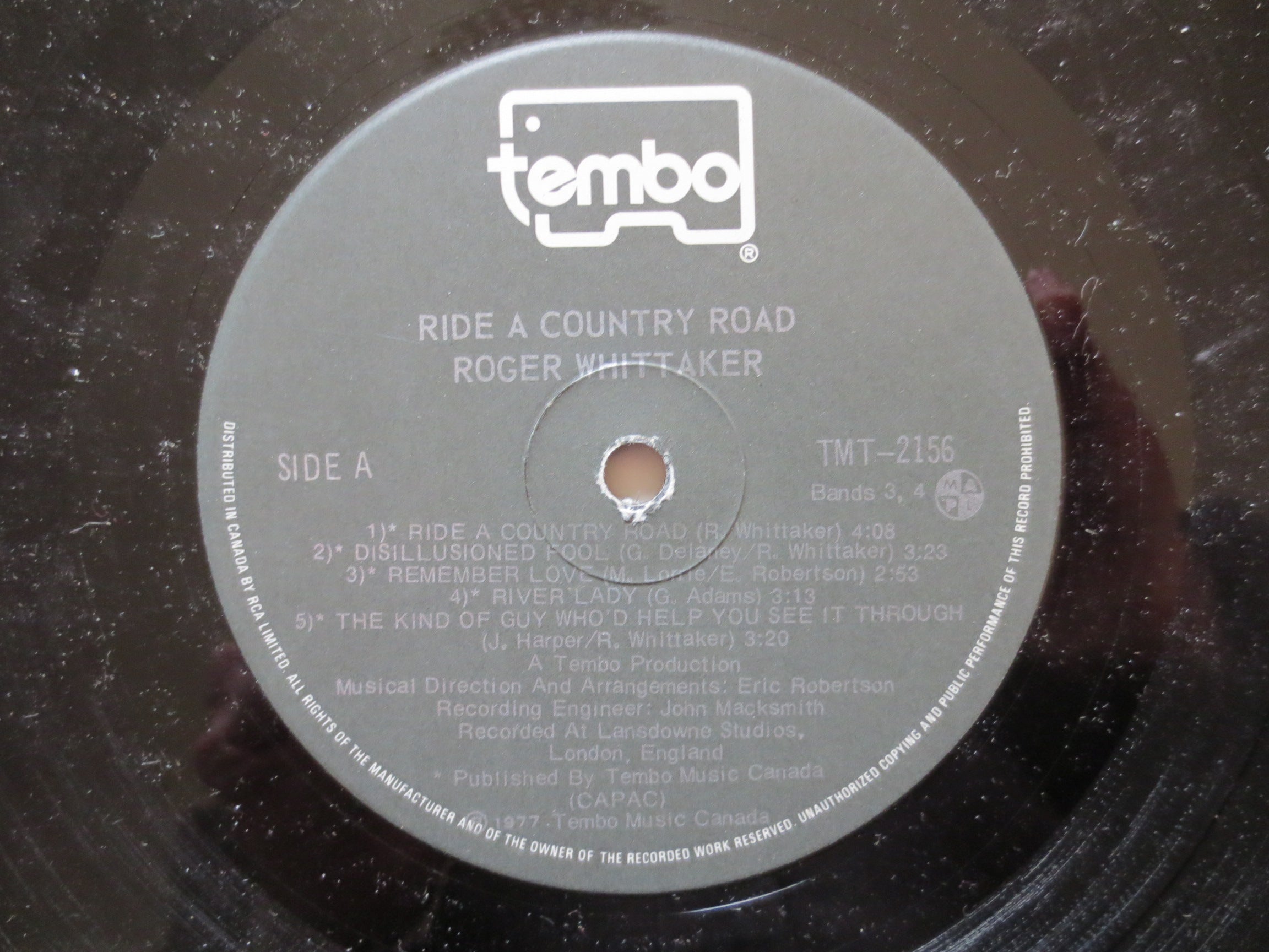 Roger Whittaker – Ride a Country Road (1977) Vinyl LP