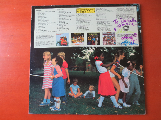 AUTOGRAPHED, Sharon, Lois & Bram, In The Schoolyard, Vintage Album, 1981 Record, Vinyl Lp